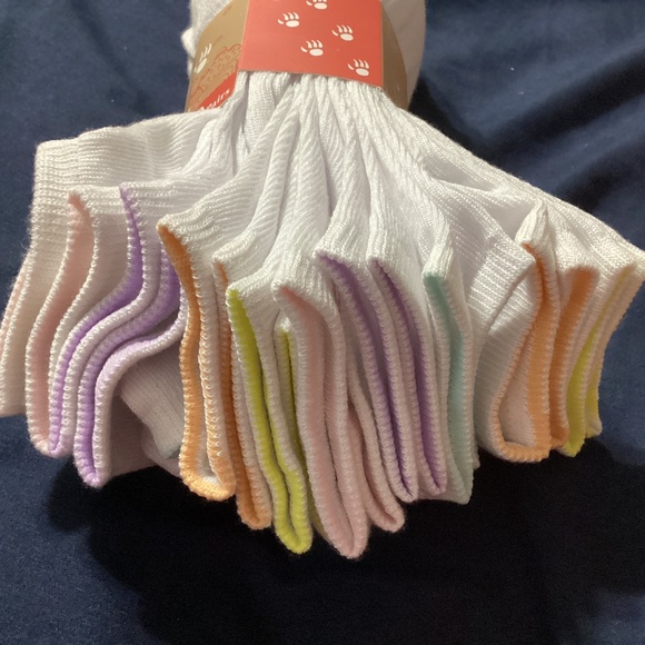 NEW PAWZ Bearpaw 10 pair Quarter Socks shoe size 5 to 10 - Picture 4 of 7